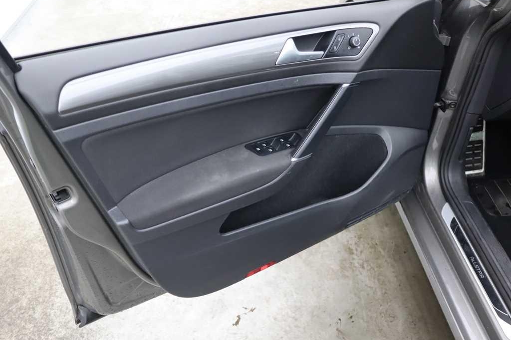 Volkswagen Golf Variant 2017 фото 13