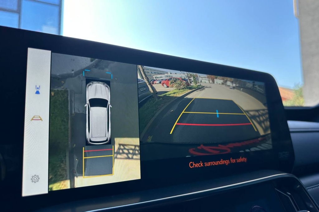 Lexus LX 500d 2023 фото 25