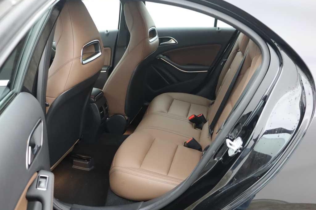 Mercedes-Benz A-Klasse 2016 photo 7