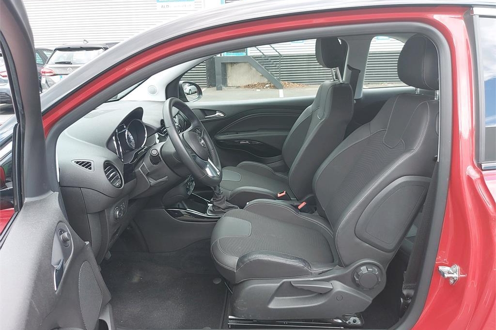 Opel Adam 2018 photo 1