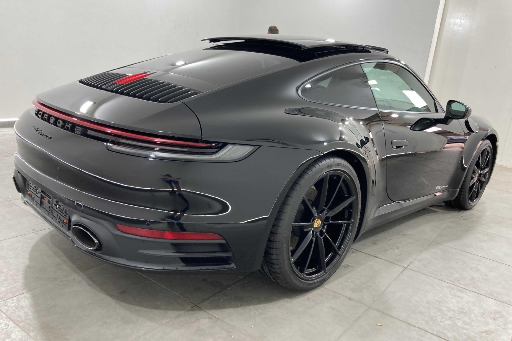 Porsche 992 2019 photo 1