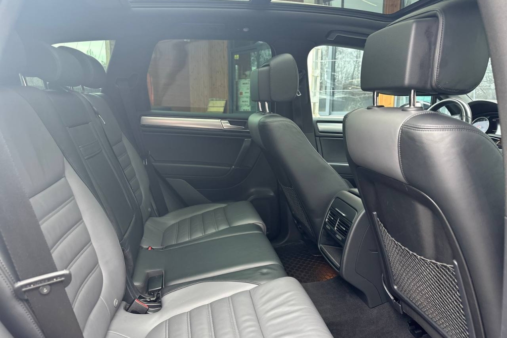 Volkswagen Touareg R-line 2015 фото 14