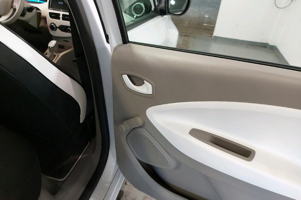 Renault Zoe 2018 photo 28