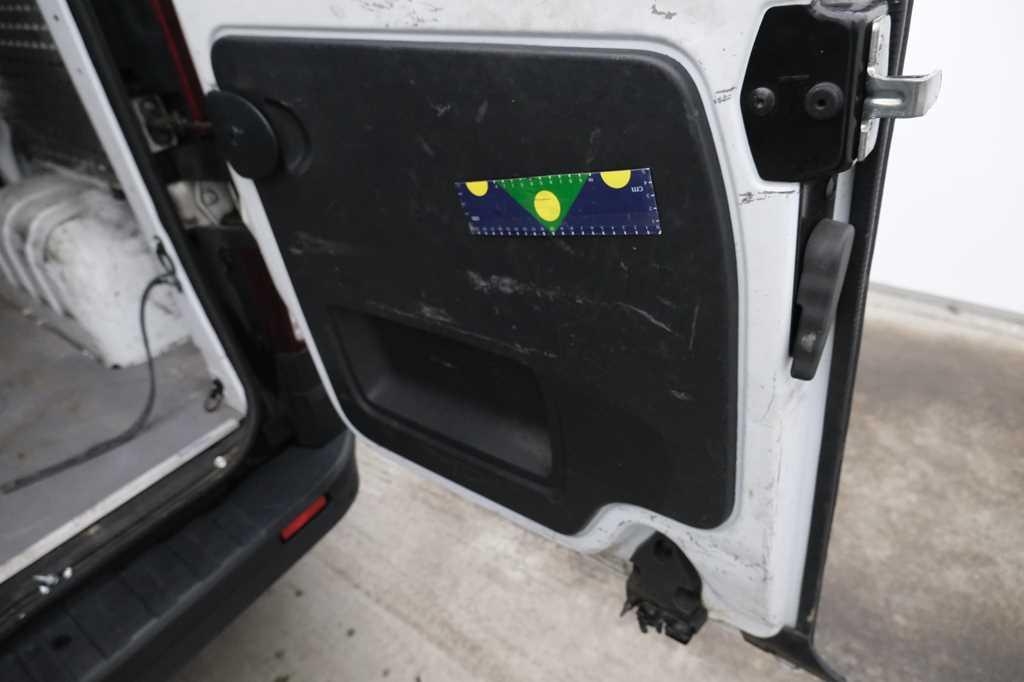 Renault Trafic 2015 фото 10