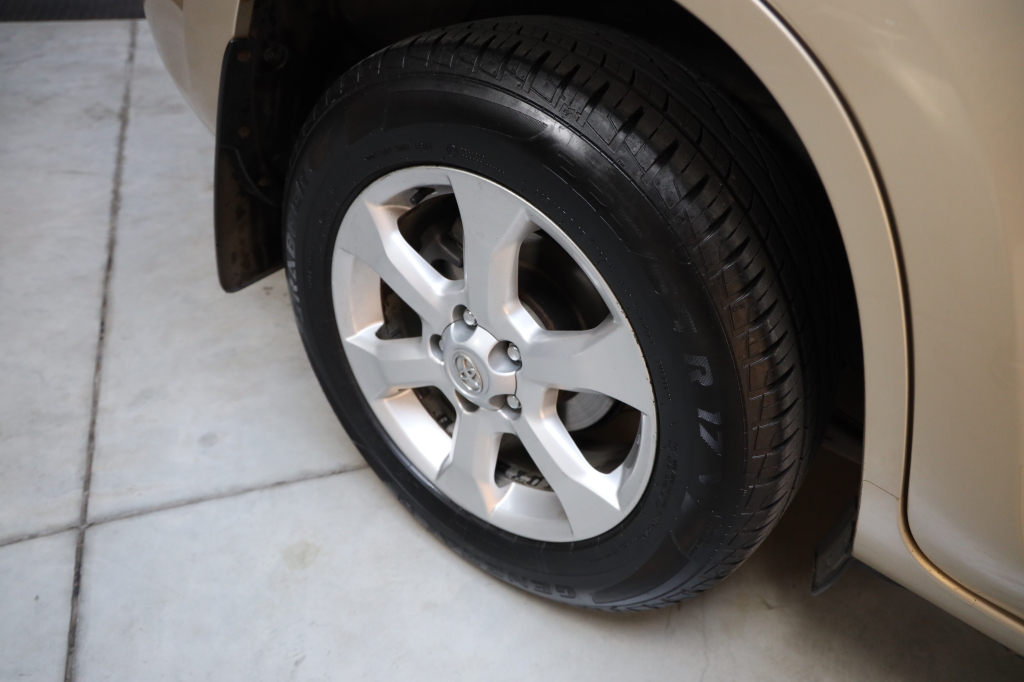 Toyota RAV4 2011 photo 6