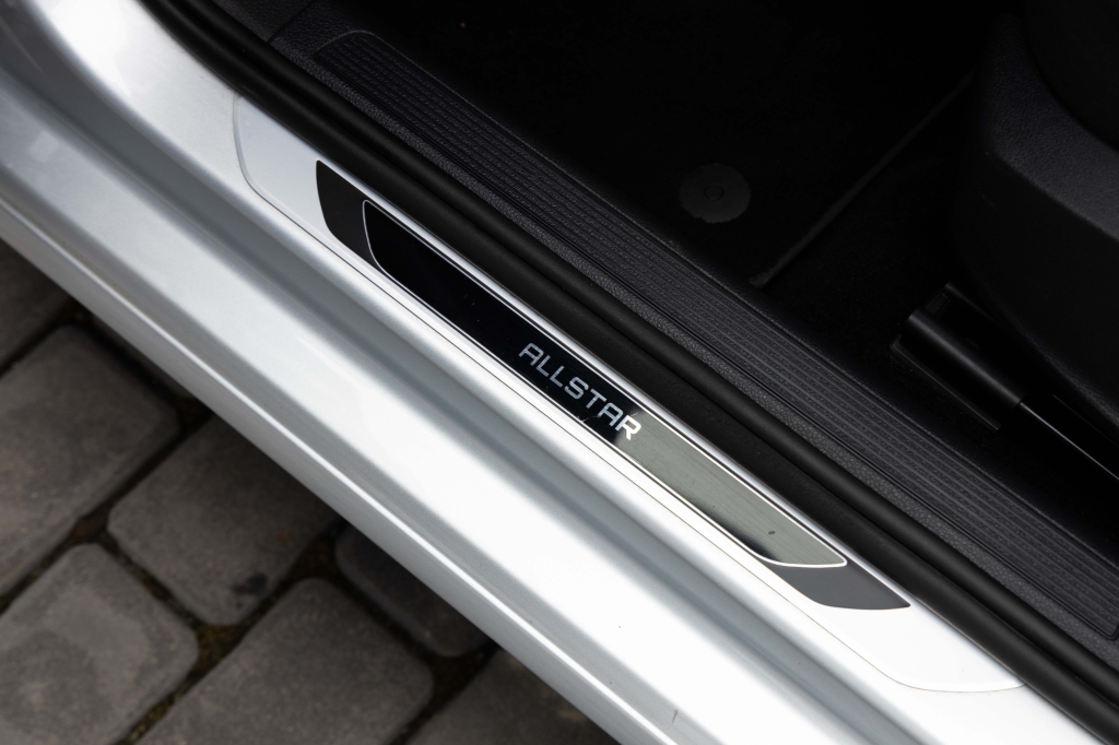 Volkswagen Golf Allstar 2016 фото 16