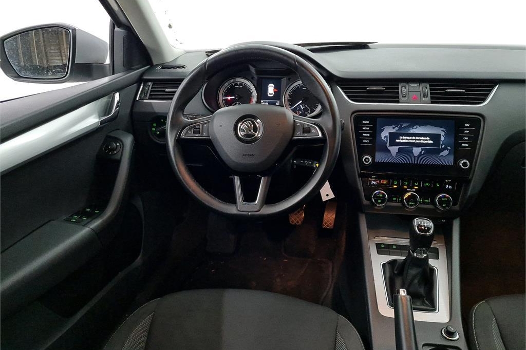 Skoda Octavia Combi 2017 photo 2