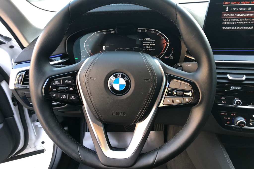 BMW 530 XDrive D 2020 фото 19