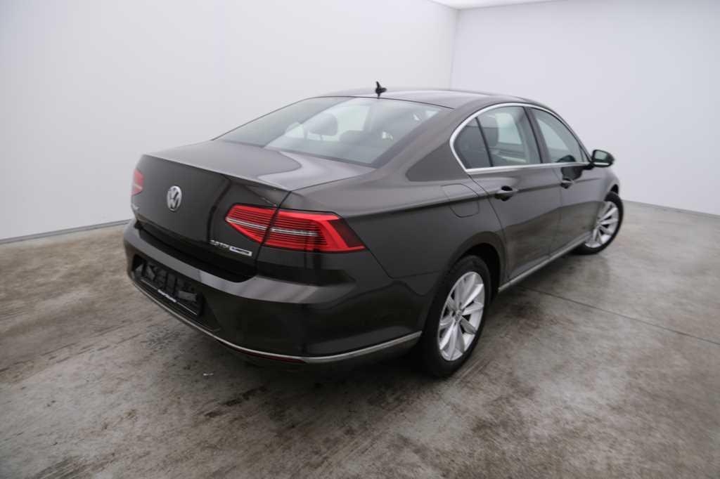 Volkswagen Passat 2016 фото 2