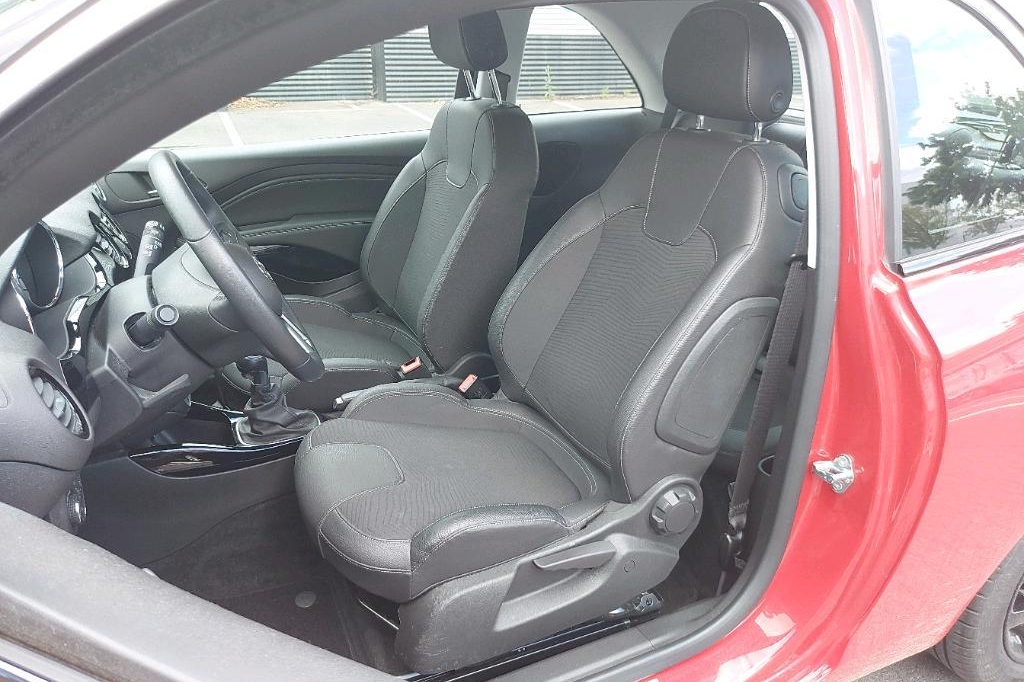 Opel Adam 2018 photo 25