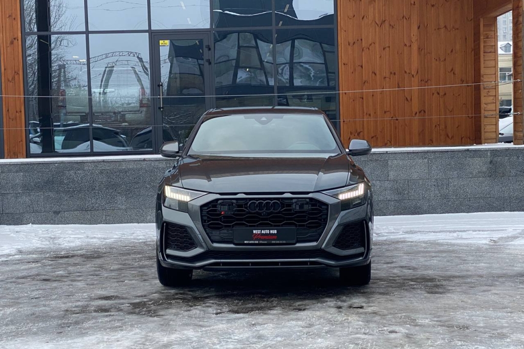Audi RS Q8 2022 фото 1