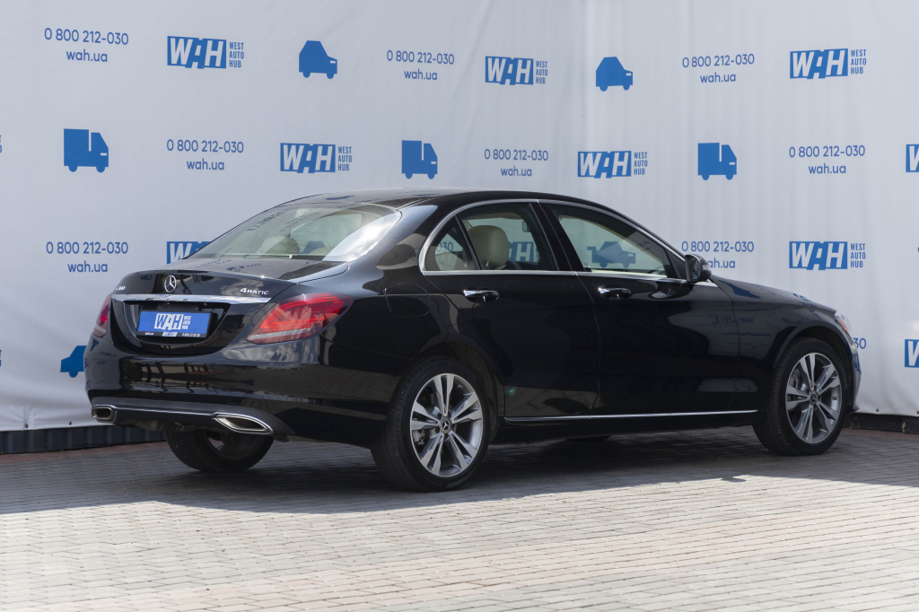 Mercedes-Benz C-Class C300 4Matic 2019 фото 6