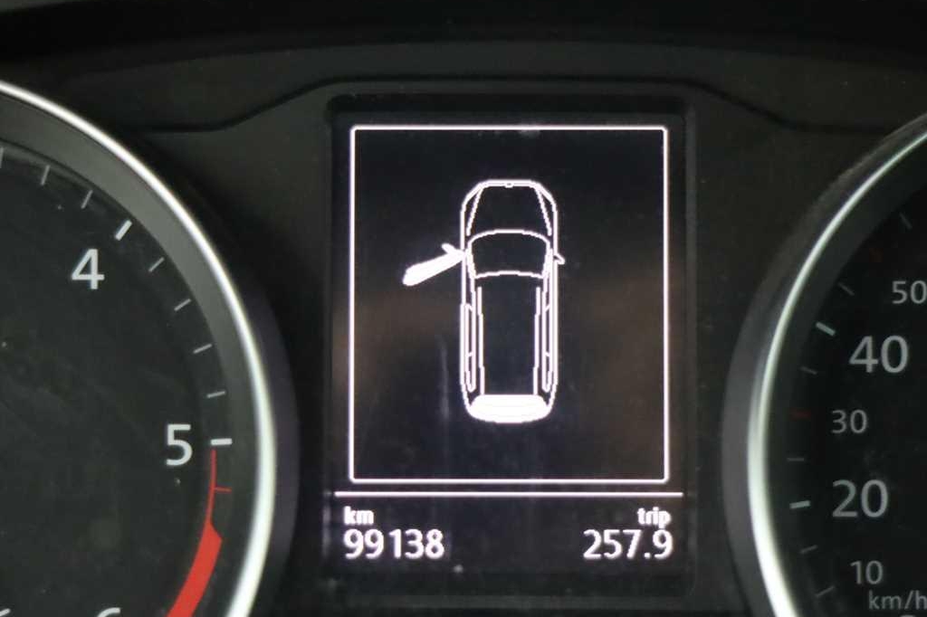 Volkswagen Passat Variant 2016 photo 1