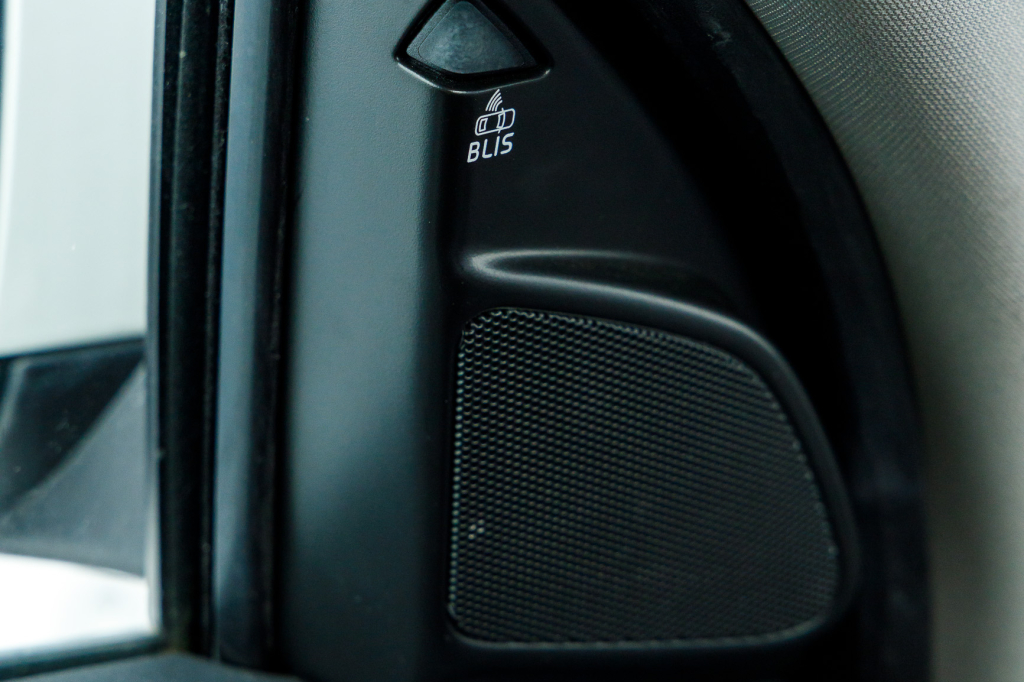 Volvo XC60 2015 photo 12