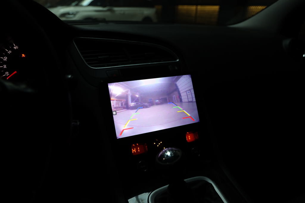 Peugeot 5008 2010 photo 39