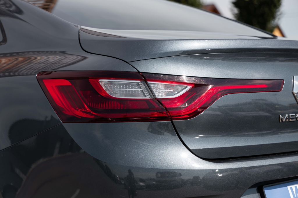 Renault Megane 2020 фото 8