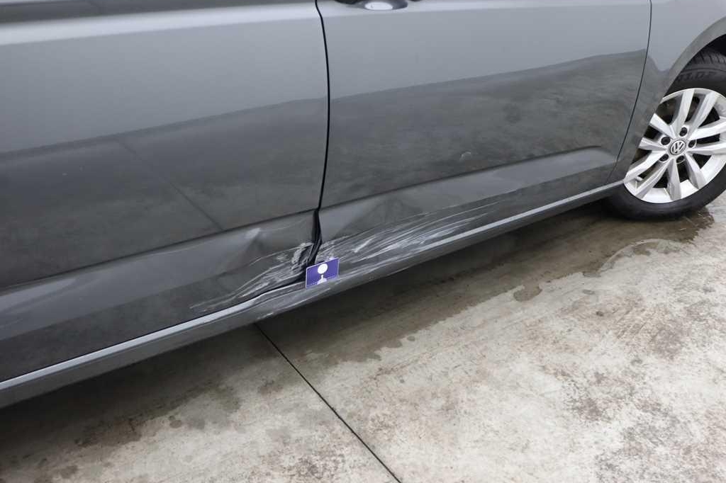 Volkswagen Touran 2017 photo 19