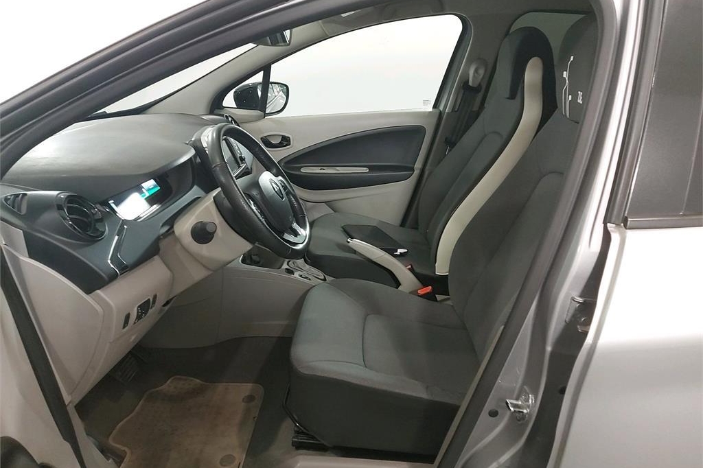 Renault Zoe 2017 фото 3