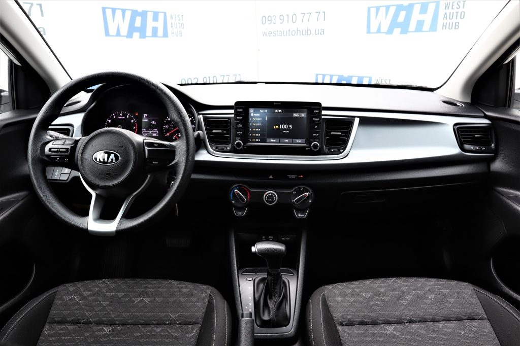 Kia Rio 2019 фото 8