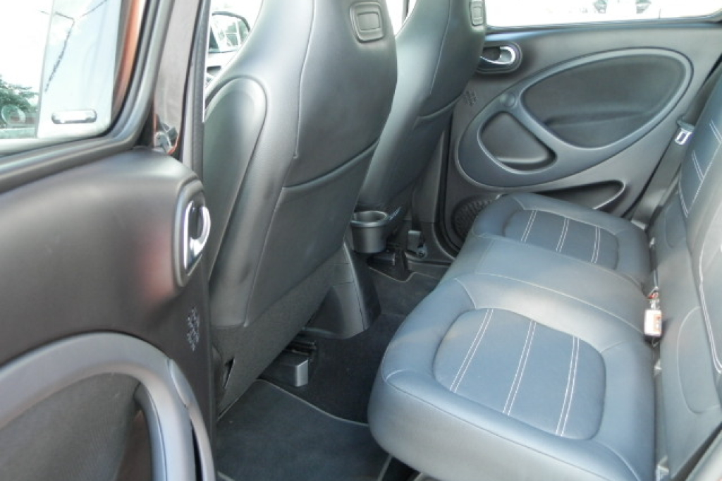 Smart Forfour 2016 photo 13