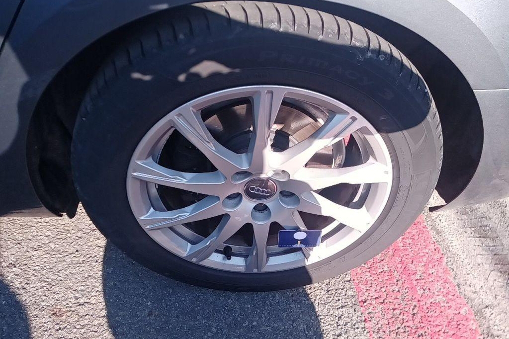 Audi A4 Avant 2016 фото 10