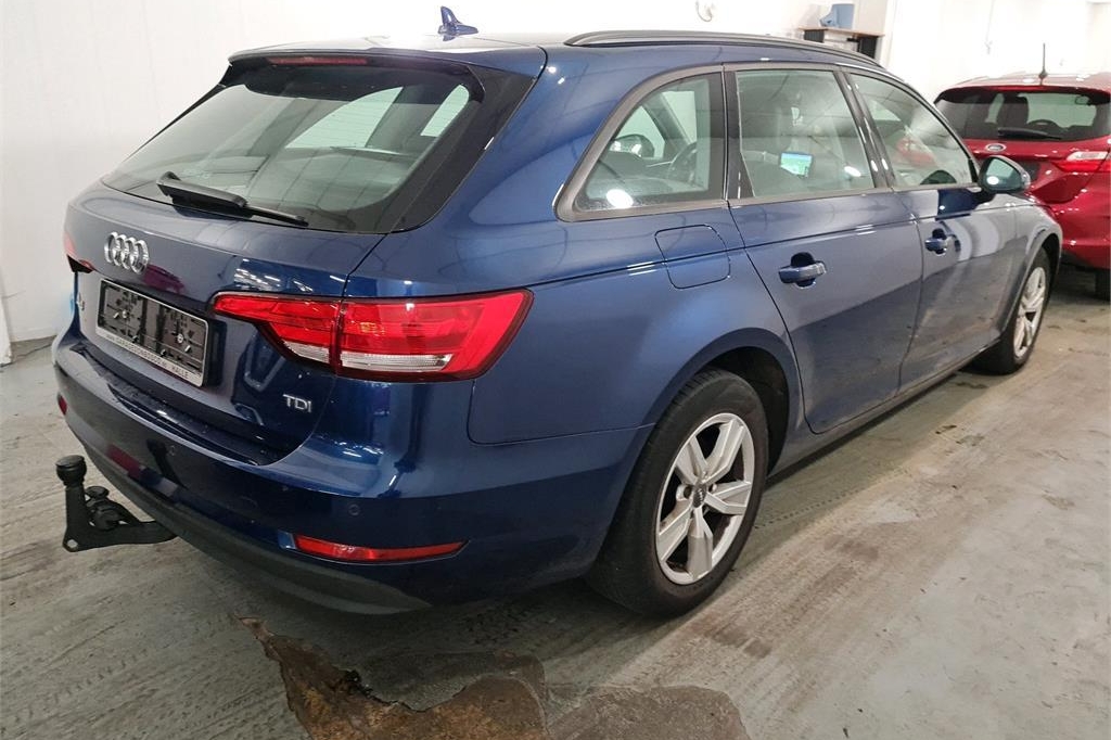 Audi A4 Avant 2017 photo 6