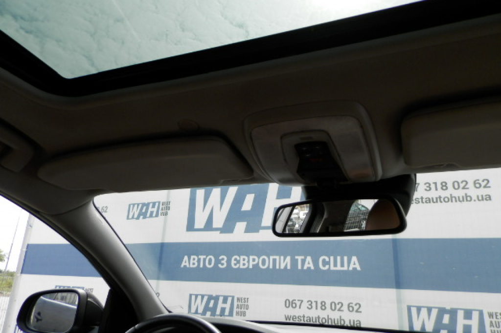 Volvo V60 2012 photo 22