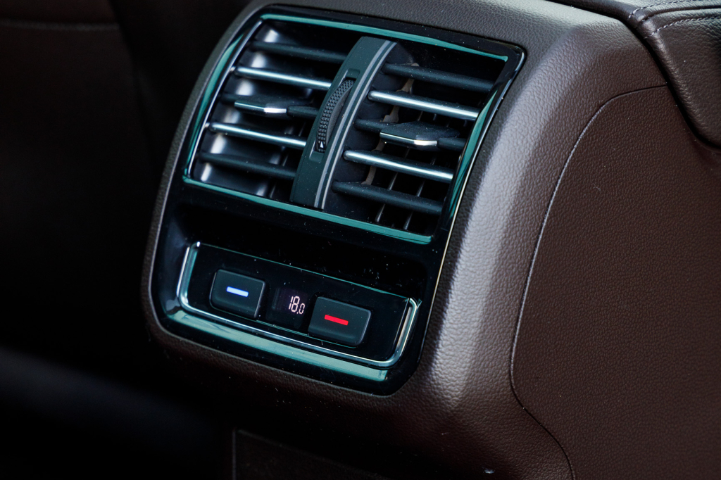 Volkswagen Passat B8 Highline 2015 фото 28