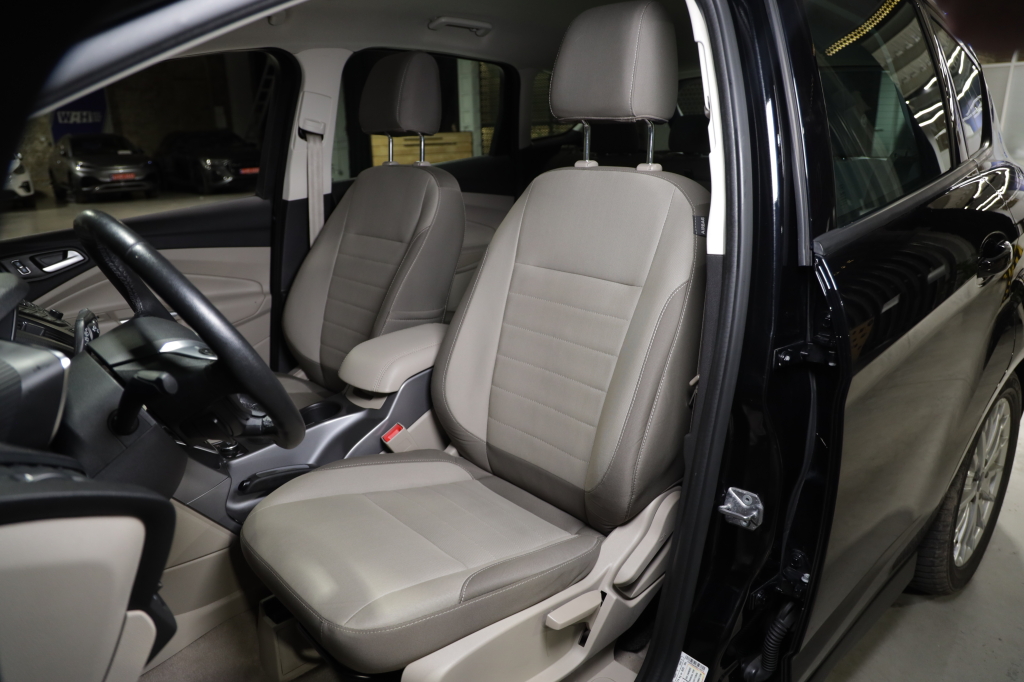 Ford C-Max 2016 фото 19