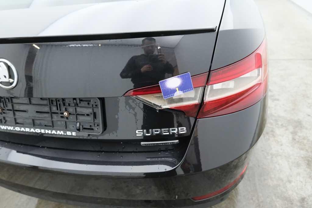 Skoda Superb 2017 фото 15