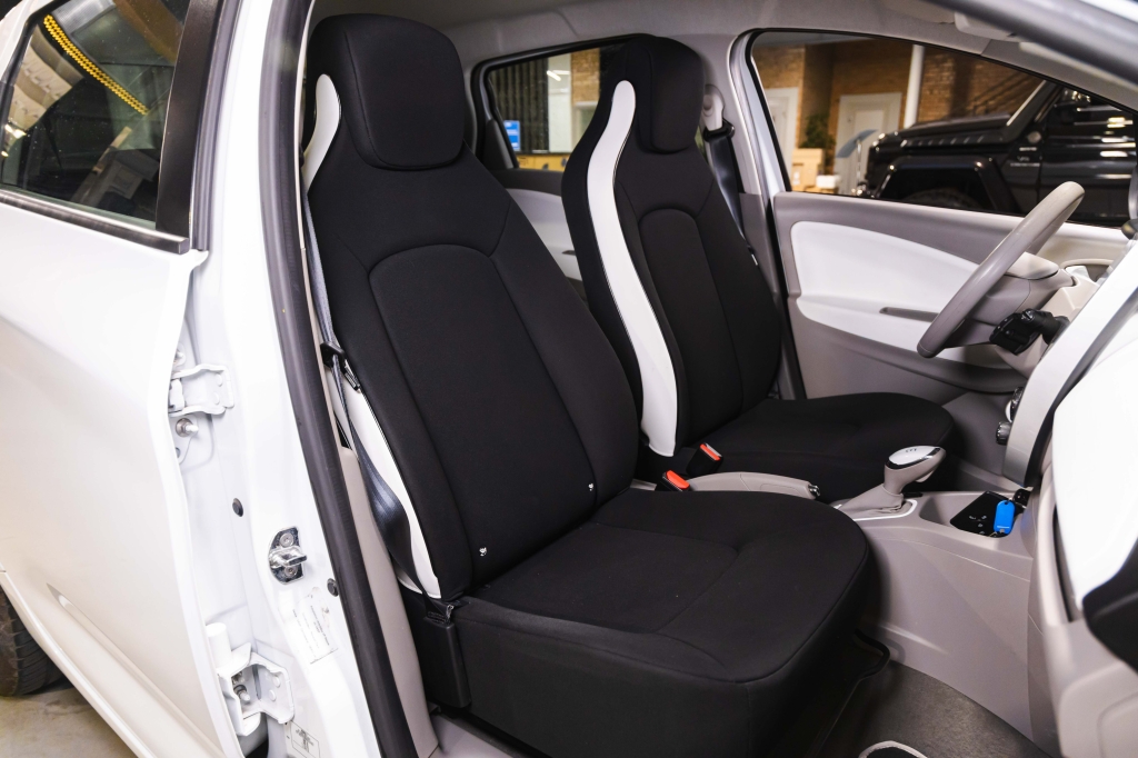 Renault Zoe 2018 фото 23