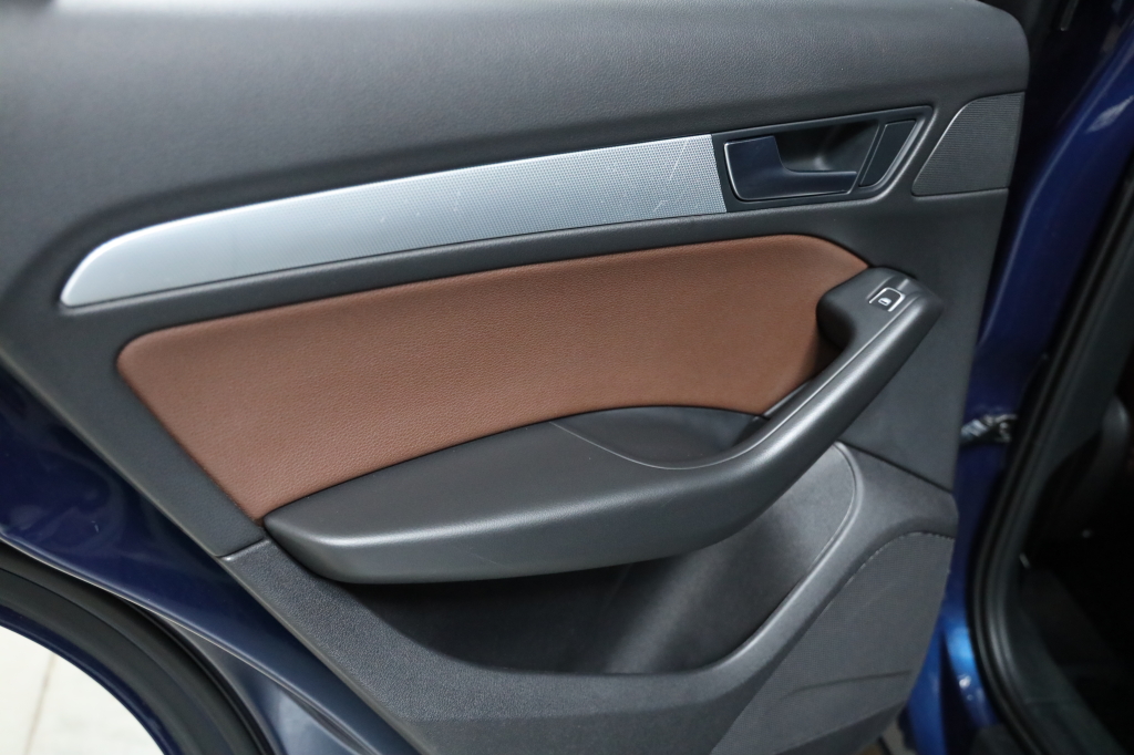 Audi Q5 2016 фото 28