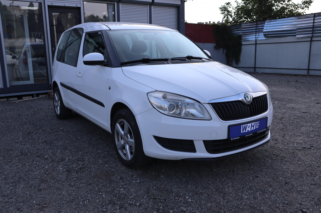 Skoda Roomster 2010 фото 9