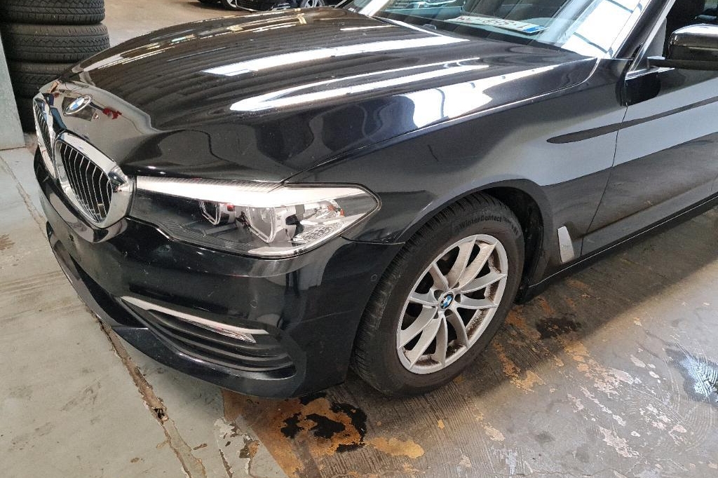 BMW 5 Series 2017 photo 26