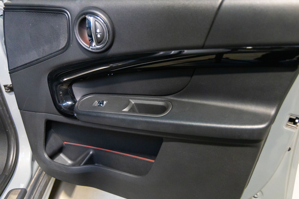 MINI Cooper Clubman 2021 фото 9