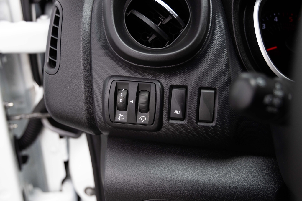 Renault Trafic 2019 фото 15