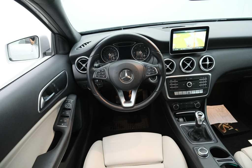 Mercedes-Benz A-Klasse 2016 фото 3
