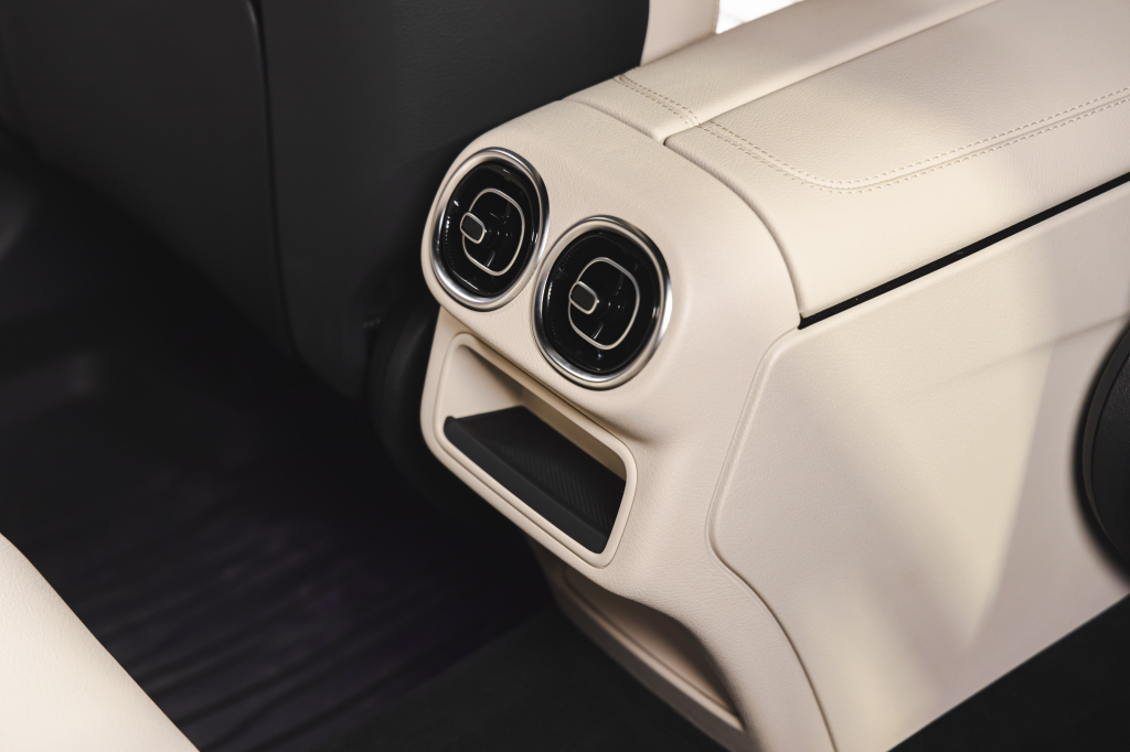 Mercedes-Benz GLC-Class 2023 фото 43