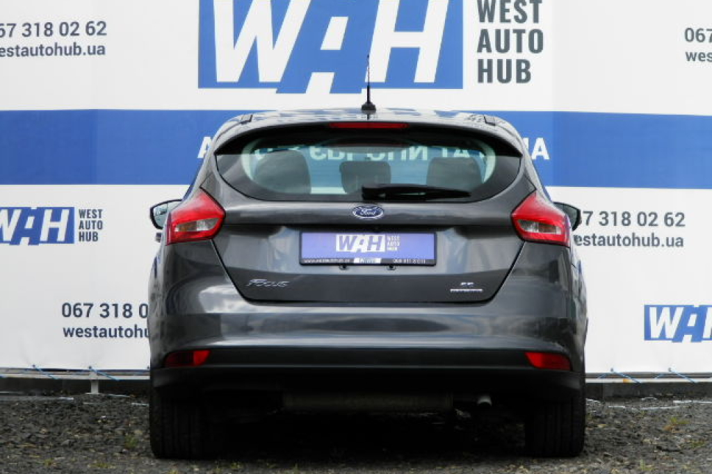 Ford Focus SE 2015 photo 5