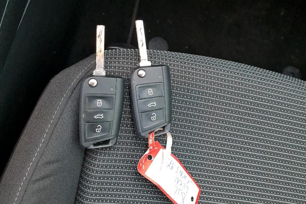 SEAT Leon 2019 фото 8