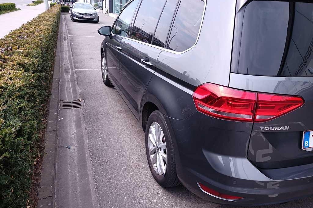 Volkswagen Touran 2017 фото 48