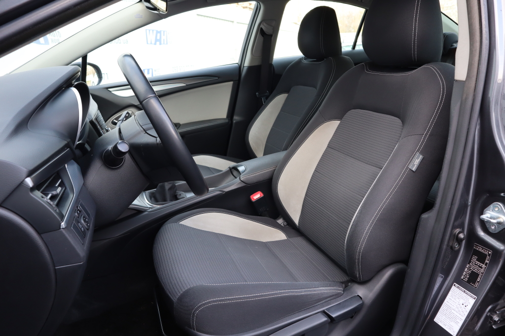 Toyota Avensis photo 15