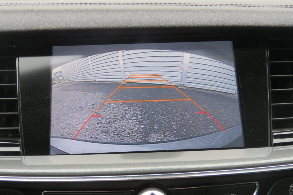 Opel Insignia Sports Tourer 2018 фото 3