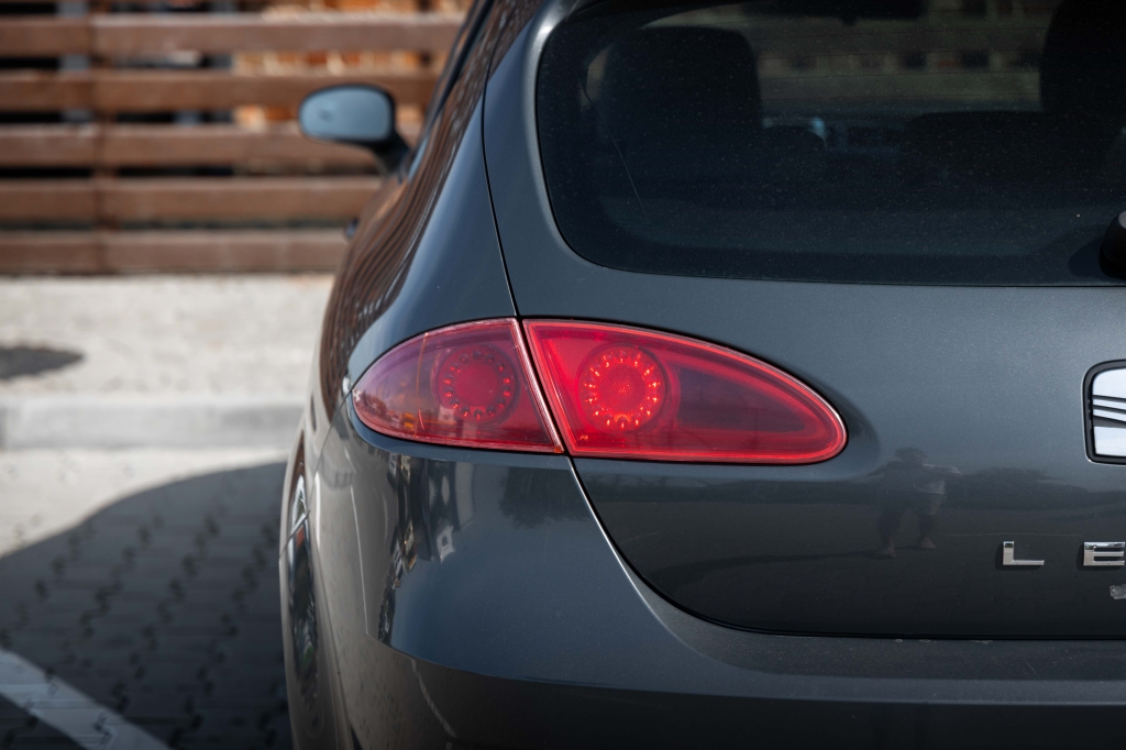 SEAT Leon 2006 фото 9