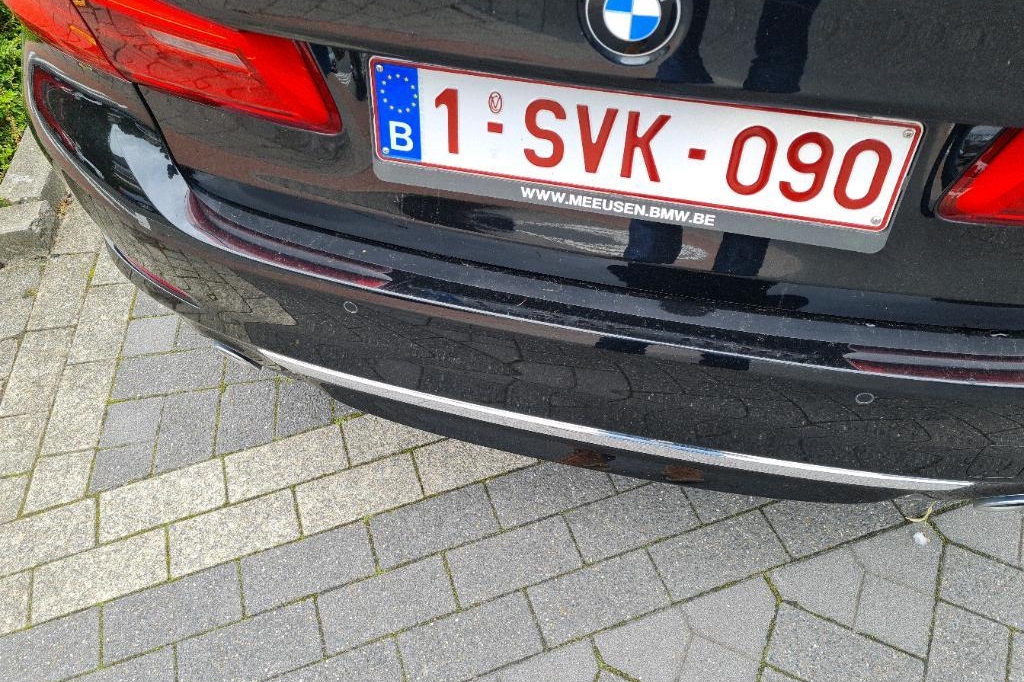 BMW 5 Series 2017 фото 8