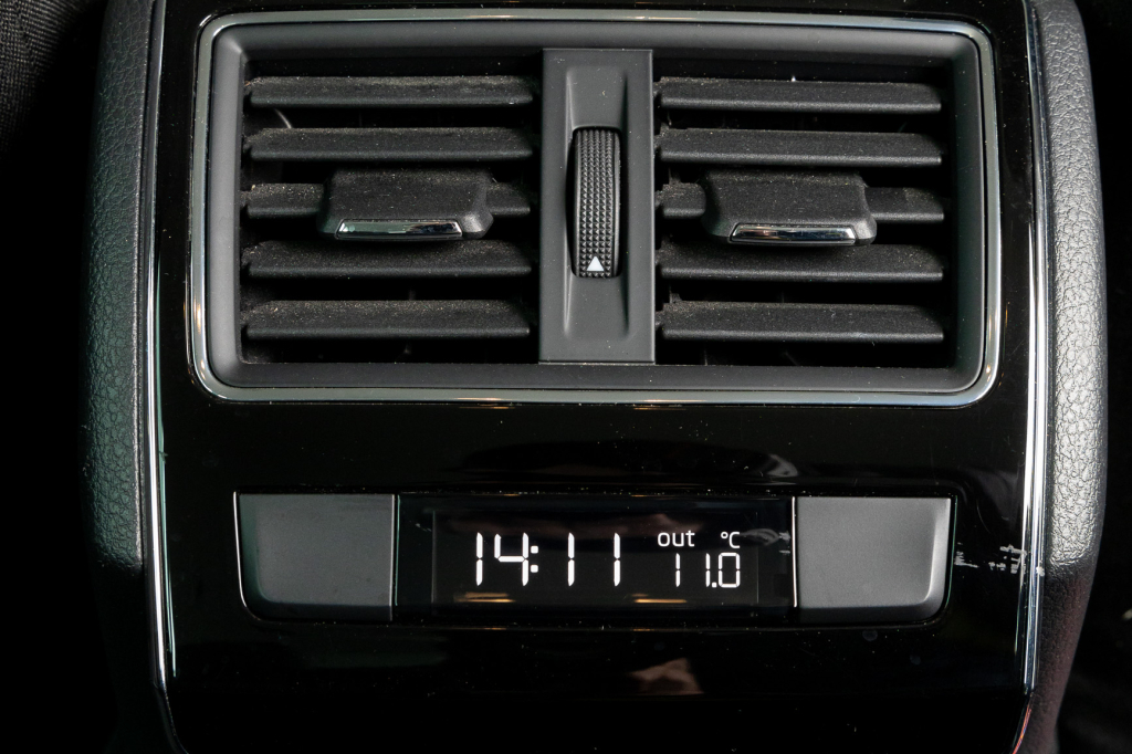 Skoda Superb 2016 фото 20