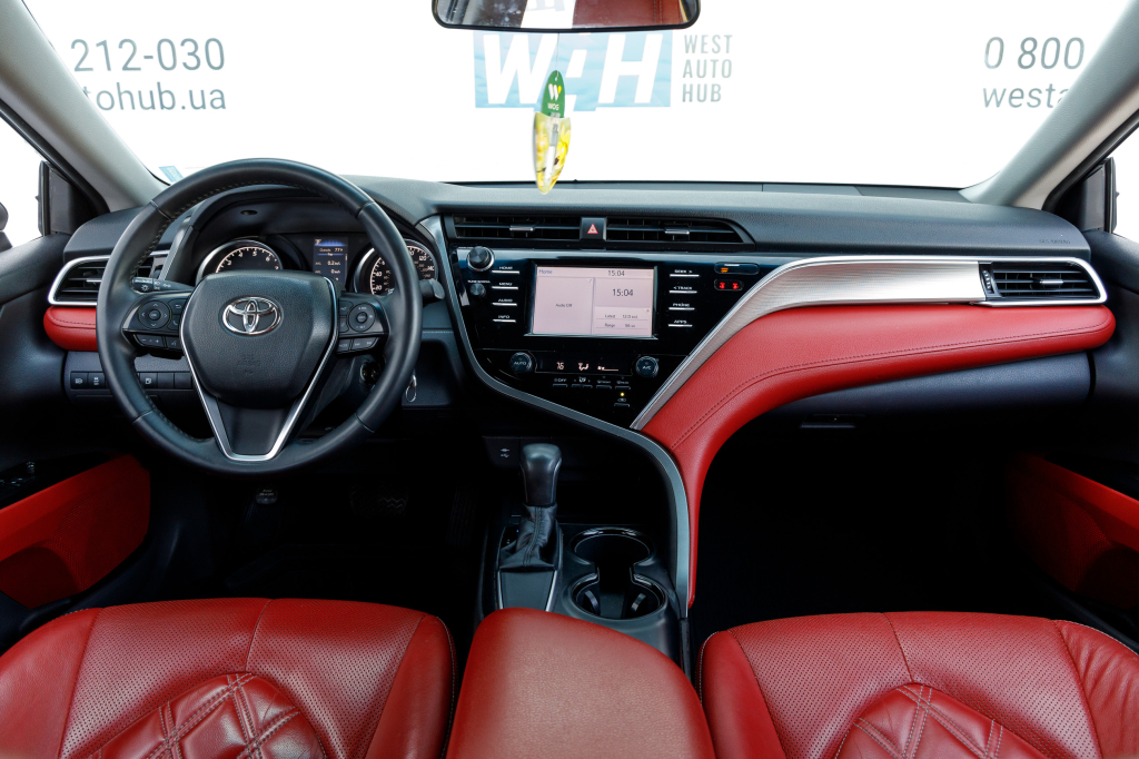 Toyota Camry 2017 фото 12