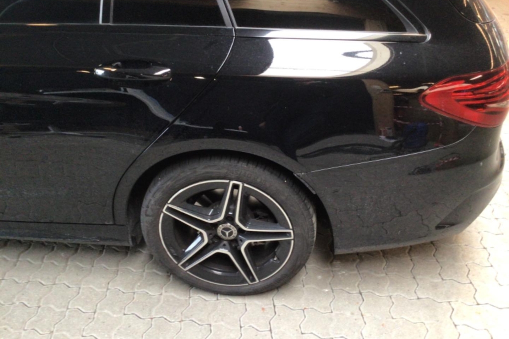 Mercedes-AMG C-Klasse 2021 фото 8