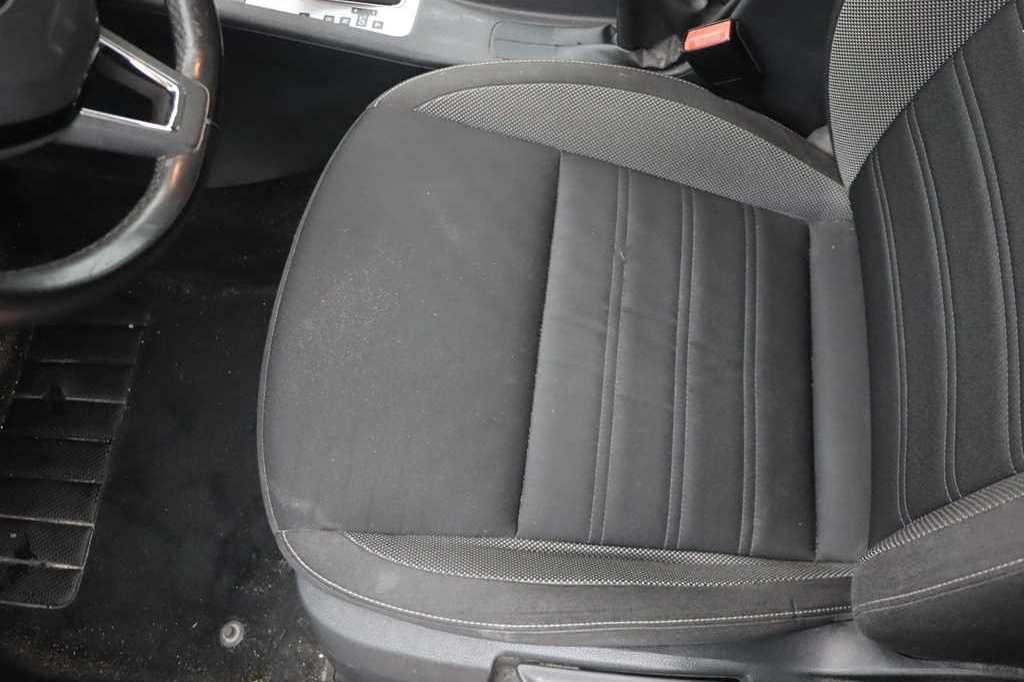 Skoda Octavia Combi 2018 фото 18