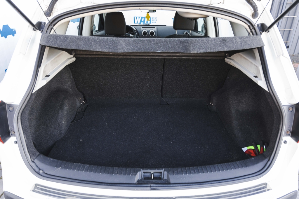 Nissan Qashqai 2012 фото 29